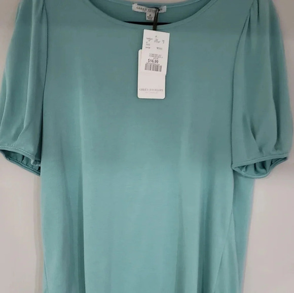 (1)Green Envelope Mint Green Size M Womans  Top - Picture 1 of 3